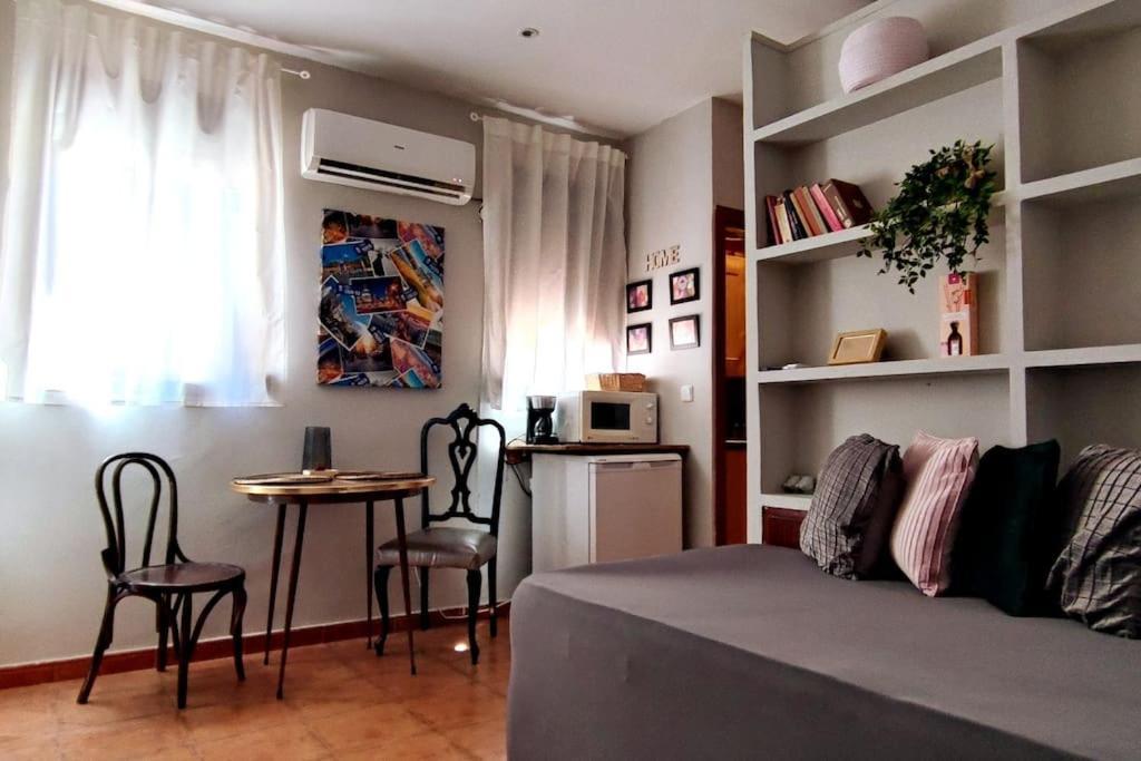 Estudio Lavapies Cerca De Anton Martin Madrid Luaran gambar