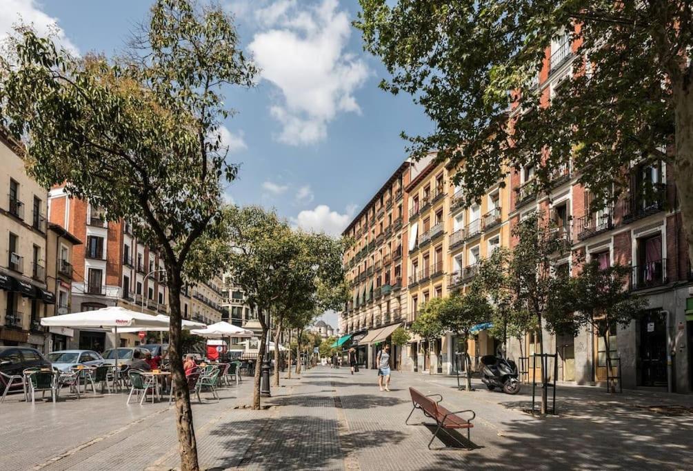 Estudio Lavapies Cerca De Anton Martin Madrid Luaran gambar